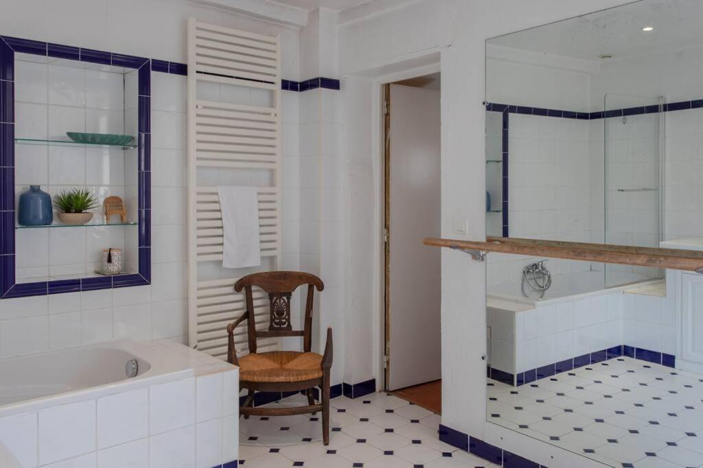 L26 Bonnard 10pax Pool, Garden, Parking, Ac Villaer